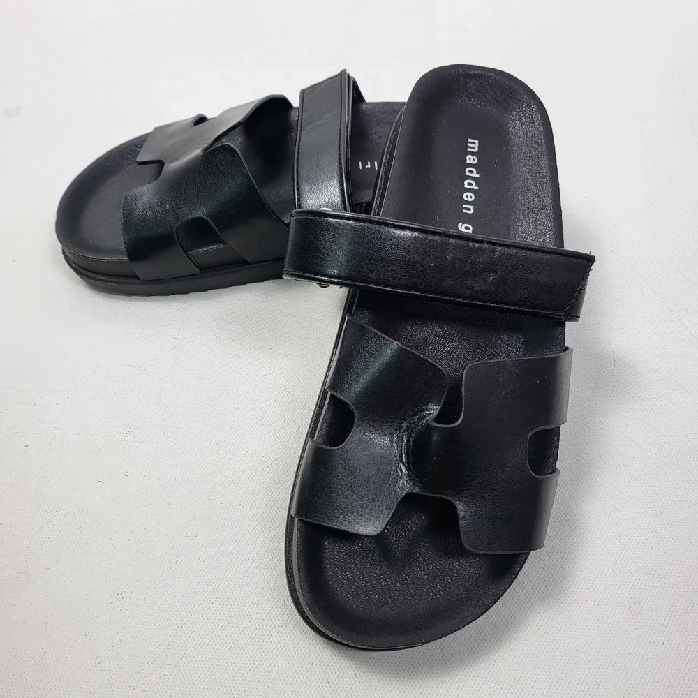 Madden Girl Black Sandals Slides Adjustable‎ Strap Casual Kids Size 6